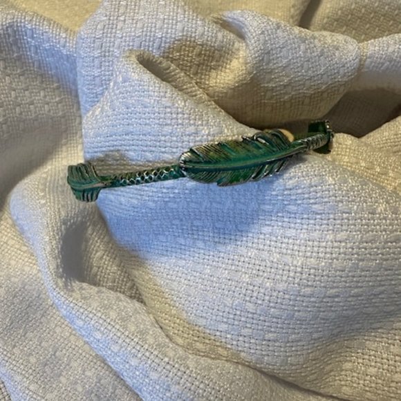 Boho Feather Bangle Bracelet  14988  NWT Boutique - Picture 2 of 7